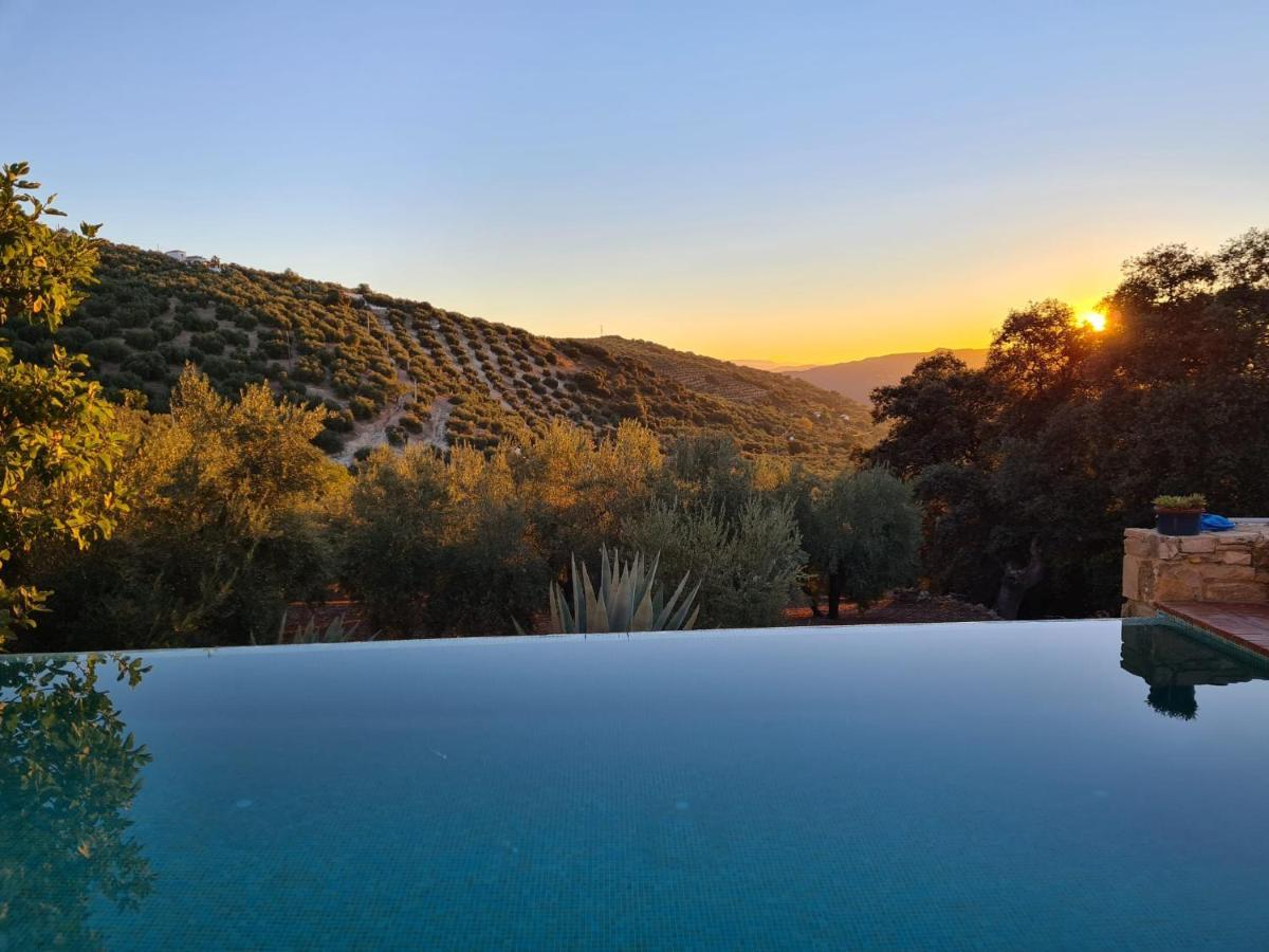 Bed and Breakfast Cortijo La Haza Iznájar Esterno foto