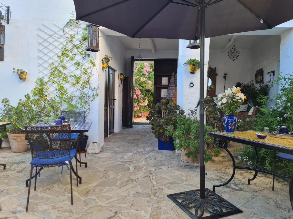 Bed and Breakfast Cortijo La Haza Iznájar Esterno foto