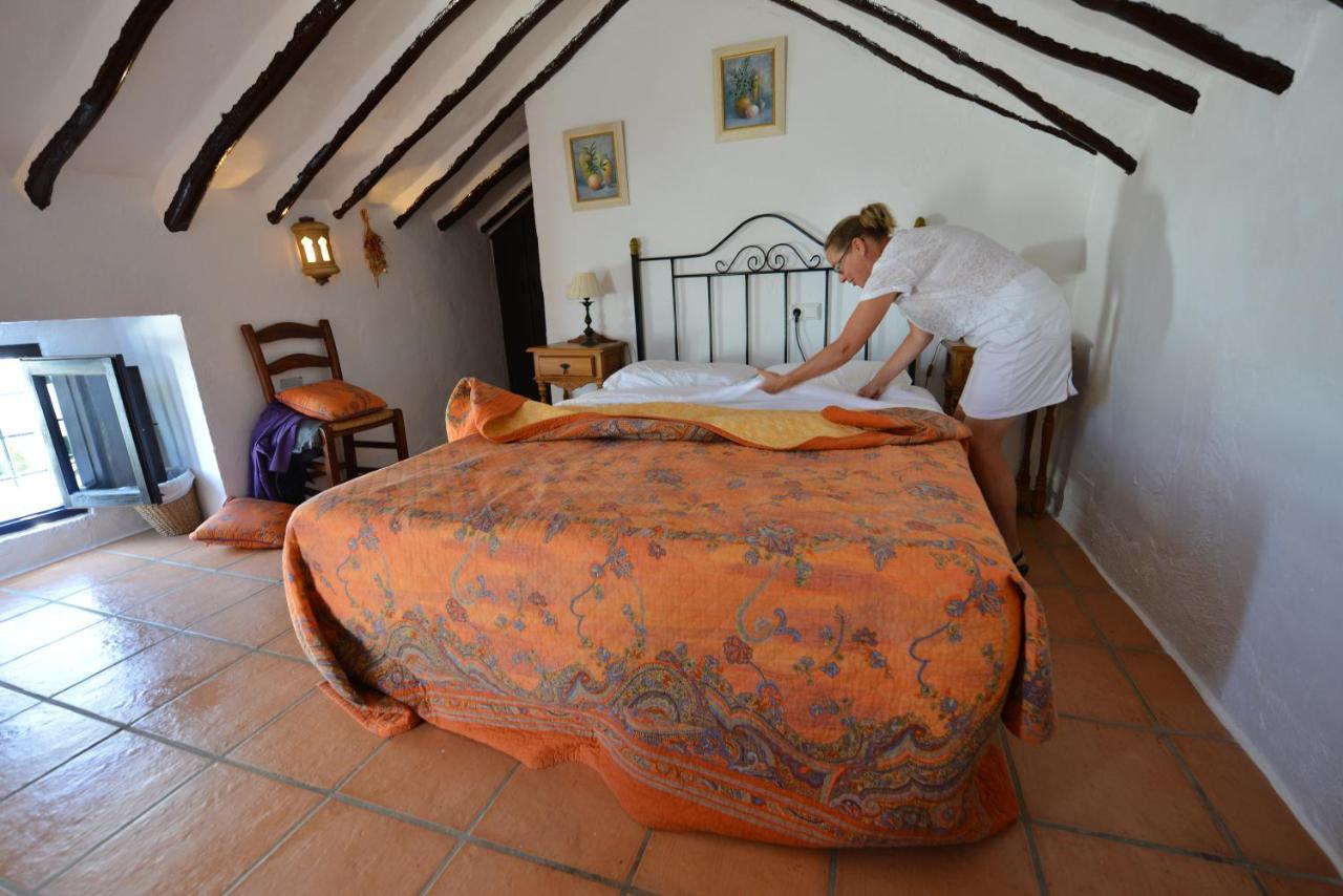 Bed and Breakfast Cortijo La Haza Iznájar Esterno foto