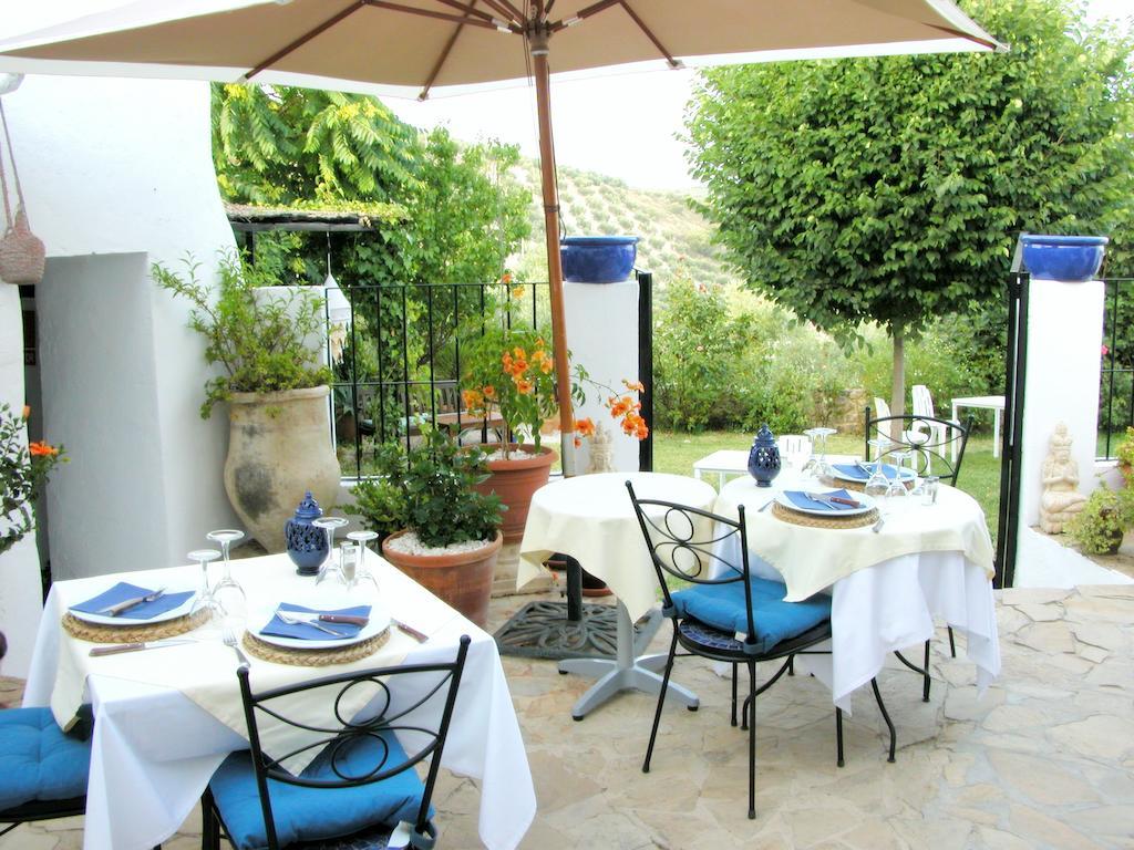 Bed and Breakfast Cortijo La Haza Iznájar Esterno foto