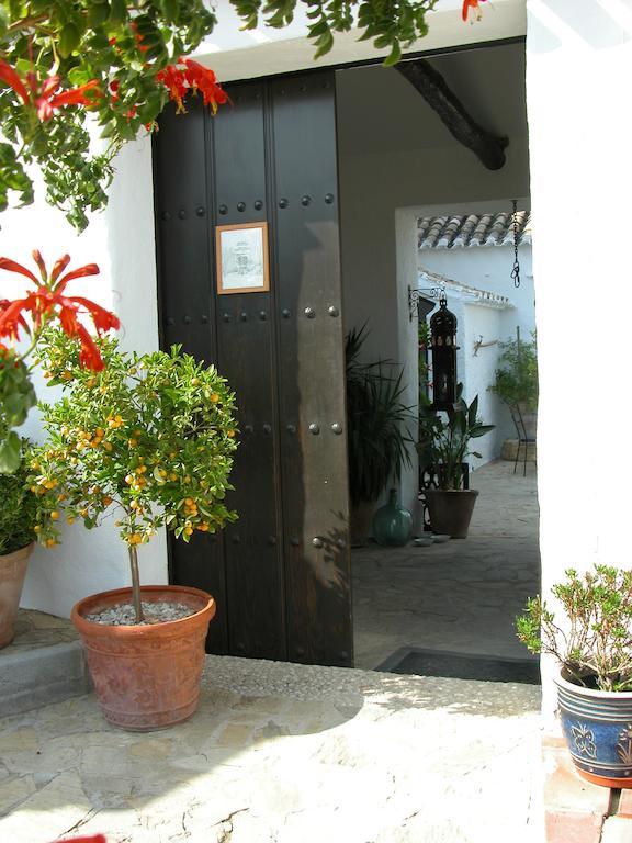 Bed and Breakfast Cortijo La Haza Iznájar Esterno foto