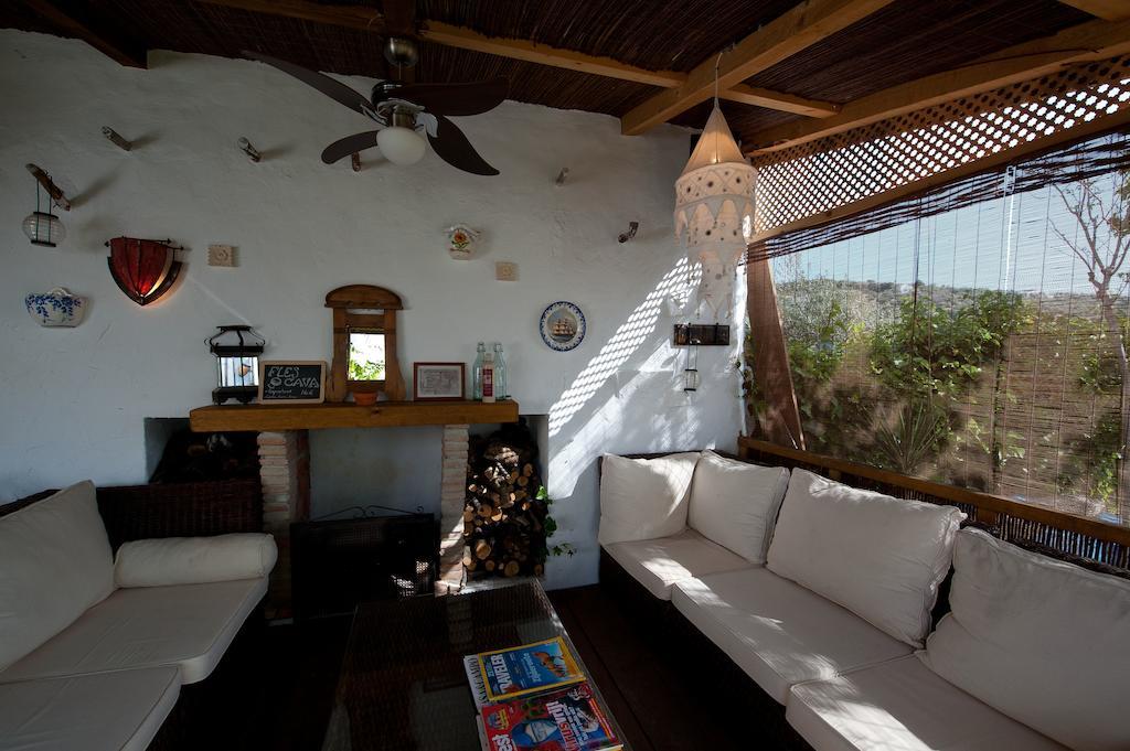 Bed and Breakfast Cortijo La Haza Iznájar Esterno foto
